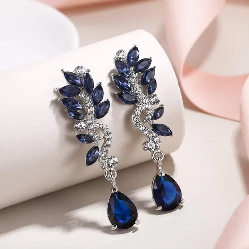 Vista 3 de EVER FAITH Aretes colgantes de lágrima de cristal austriaco para mujer, Cristal