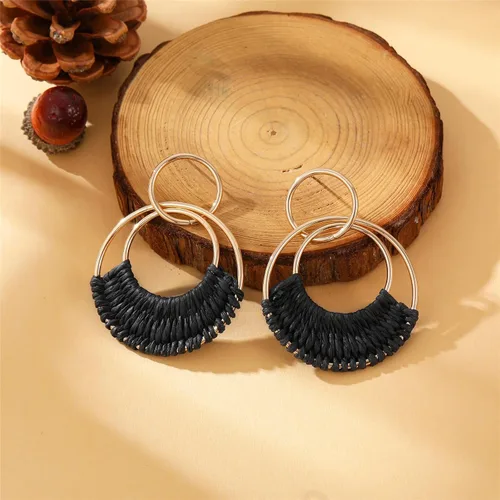 Vista 2 de Aretes colgantes de rafia de verano bohemios para mujer, estilo bohemio, rafia, trenzados, de paja de mimbre, redondos, ligeros, para fiesta