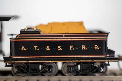 Vista 4 de Bachmann Trenes - 4-4-0 American - Locomotora DCC Ready - Santa FE con carga de madera - Escala HO