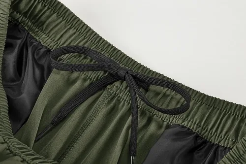 Vista 4 de TBMPOY Pantalones cortos de senderismo para hombre, 7 pulgadas, secado rápido, para gimnasio, deportes al aire libre, bolsillos cortos con cremallera