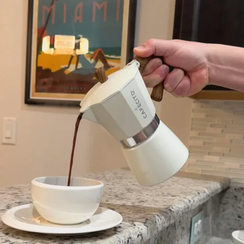 Vista 4 de Kit de iniciación de café cubano - El sistema ritual Cafecito Olla moka de 6 tazas (Cafetera Cubana) con herramientas de espuma, válvula