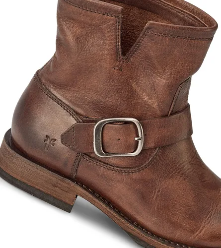 Vista 8 de Frye Veronica Botines para mujer hechos de cuero cepillado de grano completo con herrajes de metal antiguo e impermeables construcción de ribete