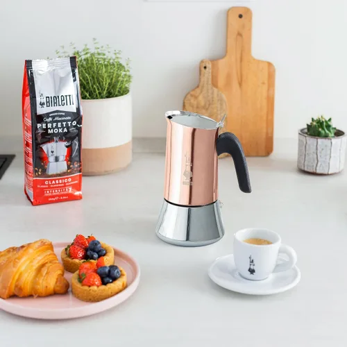 Vista 4 de Bialetti - Nueva cafetera Venus Induction, apta para todo tipo de placas, acero 18/10, 4 tazas (5.7 onzas), aluminio, cobre