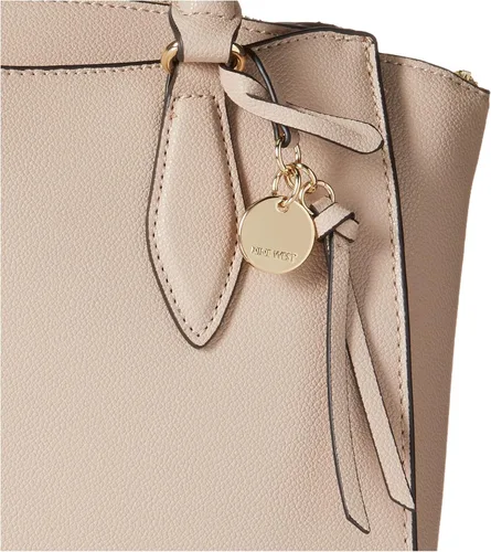 Vista 3 de NINE WEST Mochila Paisley Jet Set mármol suave Mármol suave