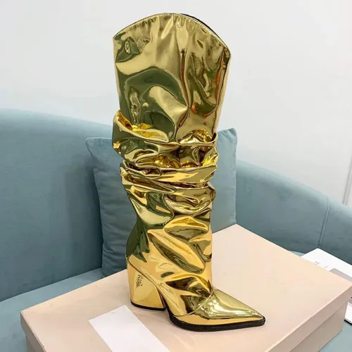 Vista 25 de Vertundy Botas altas hasta la rodilla metálicas con punta puntiaguda para mujer, botas altas de tacón alto de charol plisadas, botas largas plisadas