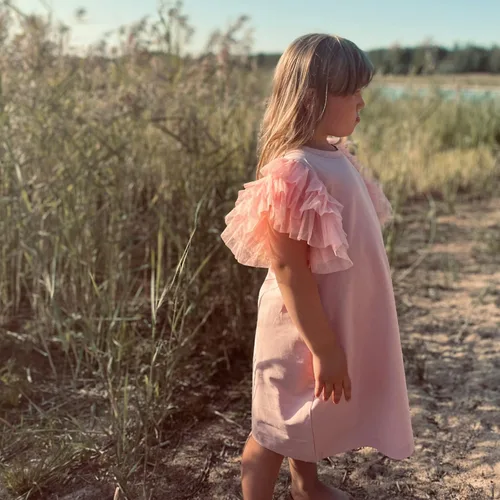 Vista 2 de Vestido de niña para bebé, con enormes capas de mangas de tul con alas - Traje de fiesta perfecto, vestidos para ocasiones especiales para niñas