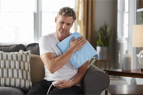 Vista 5 de Sunbeam Heating Pad for Pain Relief Standard Size Ultra Heat, 3 Heat Settings Light Blue, 12 Inch x 15 Inch