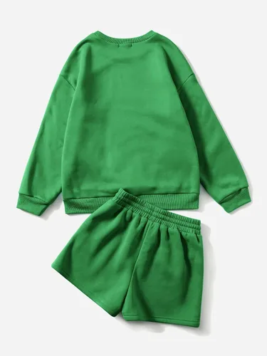 Vista 2 de GORGLITTER Conjunto de dos piezas de otoño para mujer, conjunto gráfico de sudadera con cuello redondo y pantalones cortos