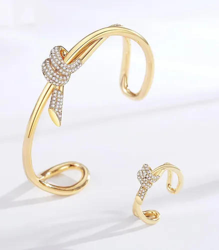 Vista 5 de RIMAYZI Pulsera chapada en oro de 14 quilates para mujer, pulsera de 2 pulgadas, apertura de nudo, anillo de oro ajustable, 2