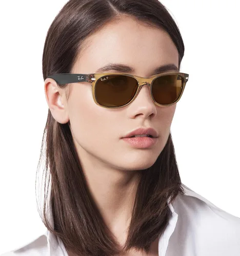 Vista 12 de Ray-Ban RB2132 New Wayfarer Gafas de sol cuadradas