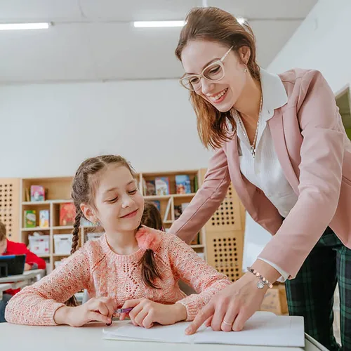 Vista 5 de Regalos de agradecimiento a profesores para mujeres, regalo de graduación para él y ella, pulseras de piedra natural, clase de 2025