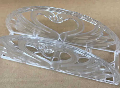 Vista 2 de Servilletero de 7 pulgadas, diseño de corazón de cisne doble, 12 piezas, plástico transparente