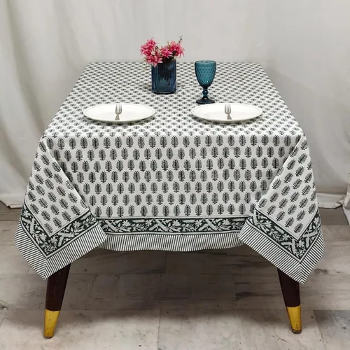 Vista 301 de Ridhi Mantel cuadrado con estampado de bloques de mano de caléndula ámbar