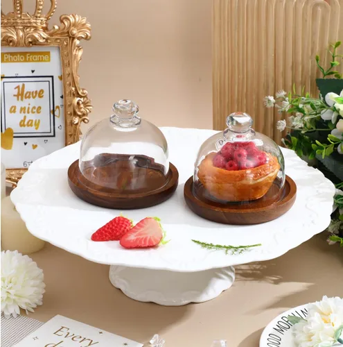 Vista 8 de Yardwe Paquete de 2 mini cúpula de postre de cristal con base de madera, soporte para pasteles de 3.4 pulgadas con cubierta de vidrio transparente