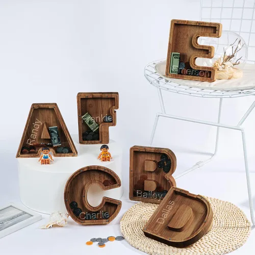 Vista 6 de Alcancía con nombre personalizado, 26 letras láser con texto personalizado, banco de monedas de madera, significado educativo, alcancía con nombre