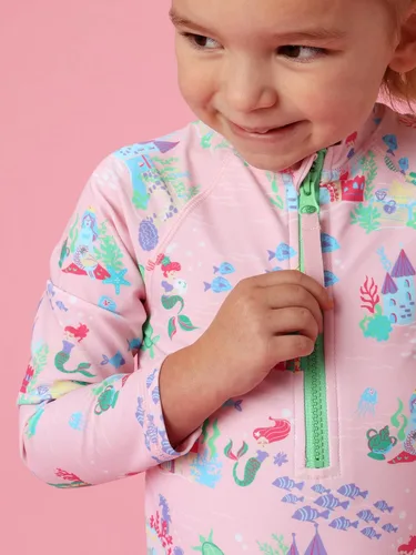 Vista 3 de RuffleButts® - Traje de baño de una pieza con protección anti-brotes para bebés y niñas, protección solar UPF 50+ 80% Nylon 20% Spandex, Hipster