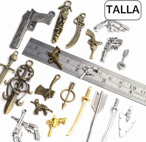Vista 4 de Dijes de armas a granel, 3.53 oz (alrededor de 20-40 piezas) surtido de armas, armas, flecha, espada, hacha, brazos, colección de colgantes