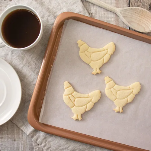 Vista 3 de Cortador de galletas de pollo con corte carnicero, 1 pieza - Bakerlogy