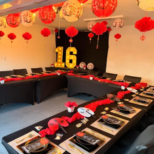 Vista 5 de Hibach - Juego de 26 linternas de papel chinas japonesas con flor de cerezo rojo, 12 x 8 pulgadas para temática asiática, cumpleaños, hogar