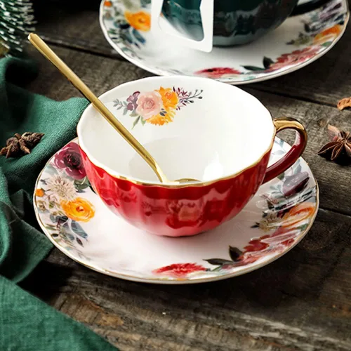 Vista 9 de JOYOFUN Taza y Platillo de Té Verde, Taza de Café de Porcelana con Diseño Floral Forrado de Cerámica Real con Ribete Dorado y Cuchara, Taza