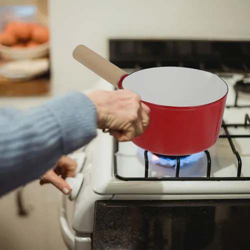 Vista 8 de Esmalte Leche Stockpot Mango Alimentos Bebé Cocina Olla Hogar Cocina Varios Colores Antiadherente Fácil Caño