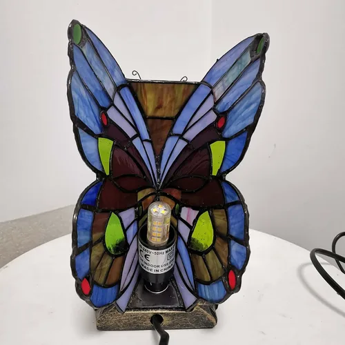 Vista 4 de Bieye L10042 Mariposa estilo Tiffany Lámpara de mesa con acento de vitral, luz nocturna para mesita de noche, dormitorio, sala de estar
