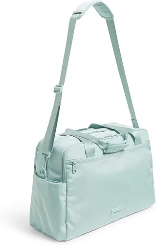 Vista 2 de Vera Bradley Recycled Lighten Up Reactive Weekender Travel Bag