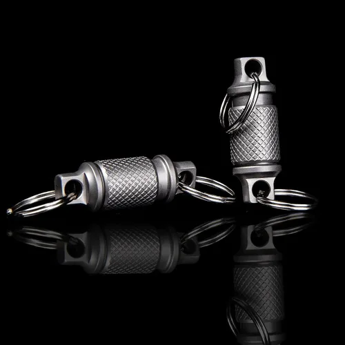 Vista 5 de WARHERO Llavero de titanio con clip para llaves de coche, liberación rápida, clip de llavero desmontable, mini llaveros de diseño ligero y duradero