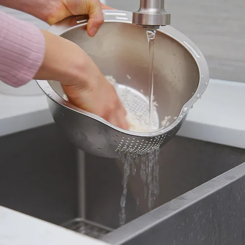 Vista 4 de Joyce Chen Tazón Colador de Arroz de Acero Inoxidable Lavador de Arroz Colador