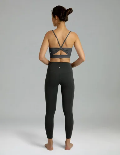 Vista 6 de Colorfulkoala Dreamlux - Sujetadores deportivos con tiras y lazo para mujer, diseño de impacto ligero, para entrenamiento y yoga