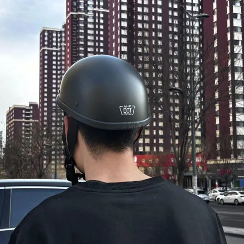 Vista 3 de Casco pequeño de media cáscara, casco retro ultrafino, casco de motocicleta para hombres y mujeres, casco de motocicleta eléctrica de media cara