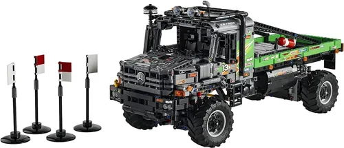 Vista 2 de LEGO Technic 4x4 Mercedes-Benz Zetros Trial Truck 42129 Kit de construcción; explora un potente camión de juguete controlado por aplicación; nuevo