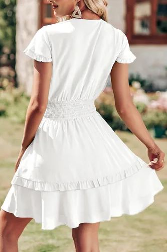 Vista 2 de PRETTYGARDEN - Mini vestido de verano con vuelo para mujer. Vestido corto acampanado con cuello en V y manga corta con volantes en la parte delantera