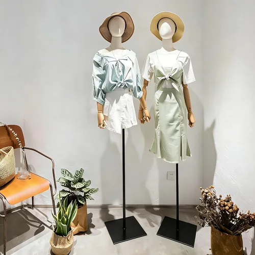 Vista 6 de Vestido de maniquí femenino con forma de torso, cuerpo de maniquí de exhibición con cabeza desmontable, manos de madera y soporte dorado de altura