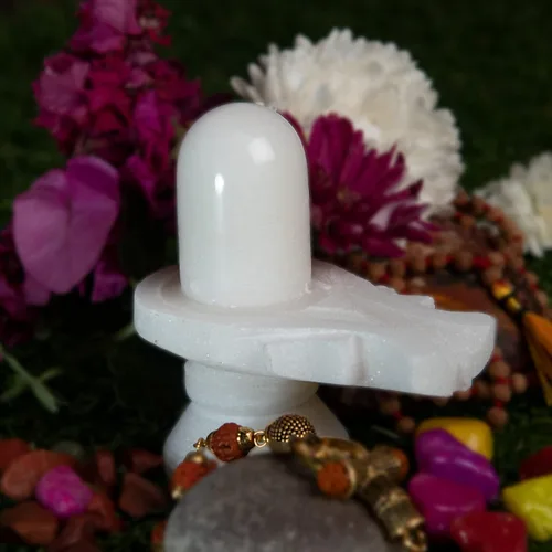 Vista 3 de Wonder Care Estatua de Shiva Lingam de piedra de mármol Shiva Estatua de Shiva hecha a mano Shiva Lingham Stone White Shivling para Pooja