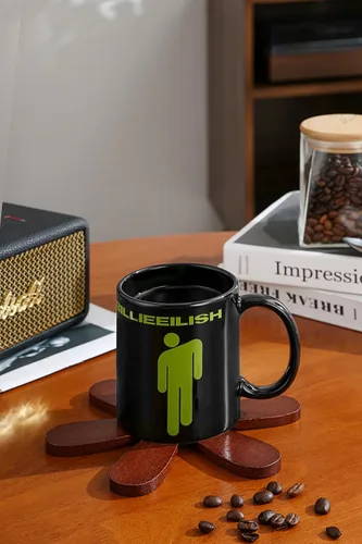 Vista 5 de Pyramid International Taza Billie Eilish Stickman BK