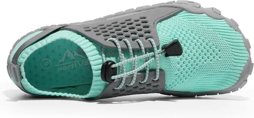 Vista 5 de NORTIV 8 Zapatos de agua de secado rápido para mujer, sensación de pies desnudos, para deportes acuáticos, para la playa o la piscina, para nadar