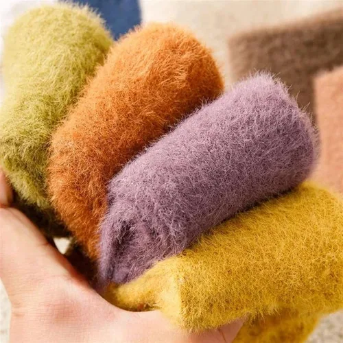 Vista 4 de TRENIS Ventilation Solid Socks Comfortable Socks Winter Warm Fluffy Bed Socks