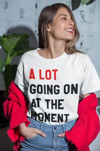 Vista 2 de Expression Tees Camiseta para mujer A Lot Going On at The Moment New 2023 Concert Tour