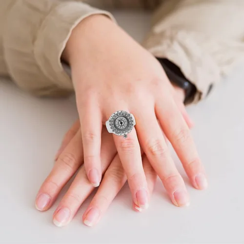Vista 8 de Hemobllo Trend Fashion - Reloj de anillo para mujer, decoración de dedo de diamante, anillo