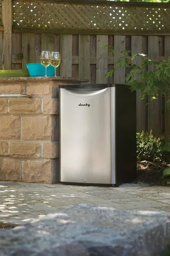 Vista 2 de Danby - DAR044A6BSLDBO 4.4 ft. cúbicos. Refrigerador compacto para aire libre, acero impecable