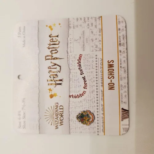 Vista 8 de Harry Potter Paquete de 5 calcetines invisibles para niños o niñas, 3 opciones de patrón, personajes y casas de Hogwarts, talla 6-8.5