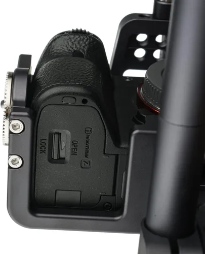 Vista 7 de Ikan STR-A7III Stratus Jaula completa para cámaras Sony A7 III Series