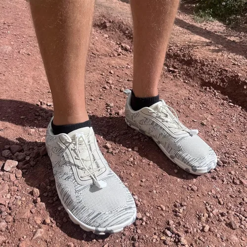 Vista 6 de WateLves - Zapatos de agua para hombres y mujeres, para natación, playa, piscina, surfear, hacer yoga o aeróbico acuático, calcetines para el agua