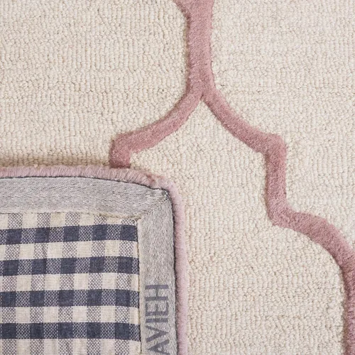 Vista 113 de Tapete Safavieh de la colección Cambridge, modelo CAM134X, hecho a mano, de lana de primera calidad, formas geométricas marroquíes, color gris