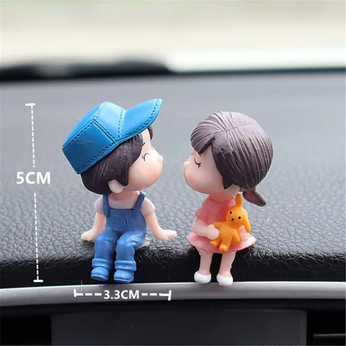 Vista 7 de Lindos adornos para pareja, decoración de automóvil, linda acción de caricaturas para parejas, decoración de tablero de automóvil de dibujos