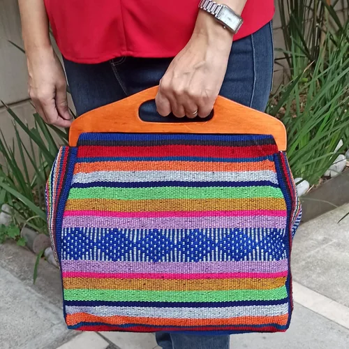 Vista 5 de MEXICANDOO Set of Authentic Mexican Handcrafted Woven Handbag with Wooden Handles and Matching Clutch Bag for Women or Girls