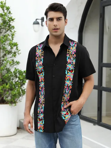 Vista 4 de Camisas mexicanas para hombre, camisa de manga corta bordada con botones y cuello de guayabera tradicional Alebriges Negro