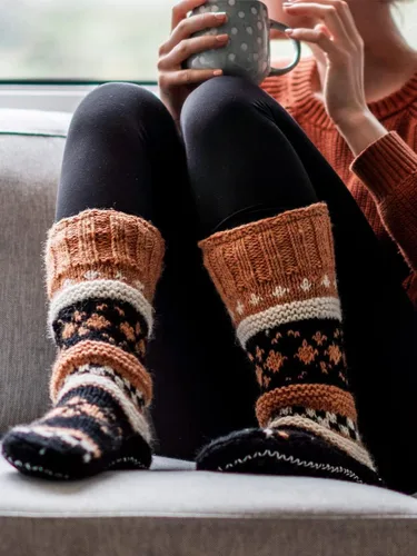 Vista 6 de Tibetan Socks Hand Knit Wool Fleece Lined Long Slipper Socks with Non Slip Soles
