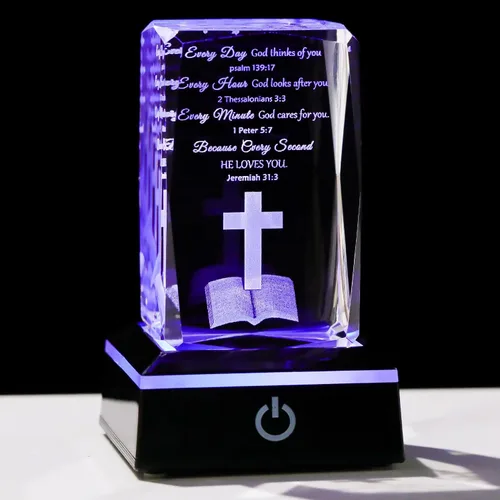 Vista 15 de Movdyka Estatua de Jesús de Cristal 3D Regalos Cristianos para Mujeres y Hombres, Regalos Religiosos con Grabado Láser para Amigos, Mamá, Papá